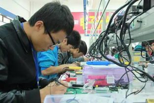 珠海這所大學據(jù)說盛產(chǎn)最牛高職生,學生們拿獎都拿到手軟